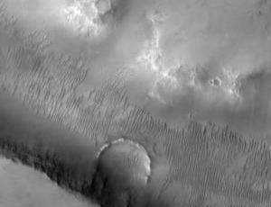 HiRISE - Evros Vallis