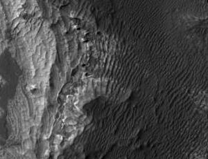 HiRISE - Melas Chasma