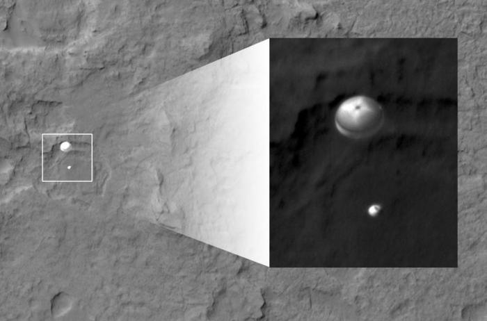 Спуск марсохода Curiosity с орбиты